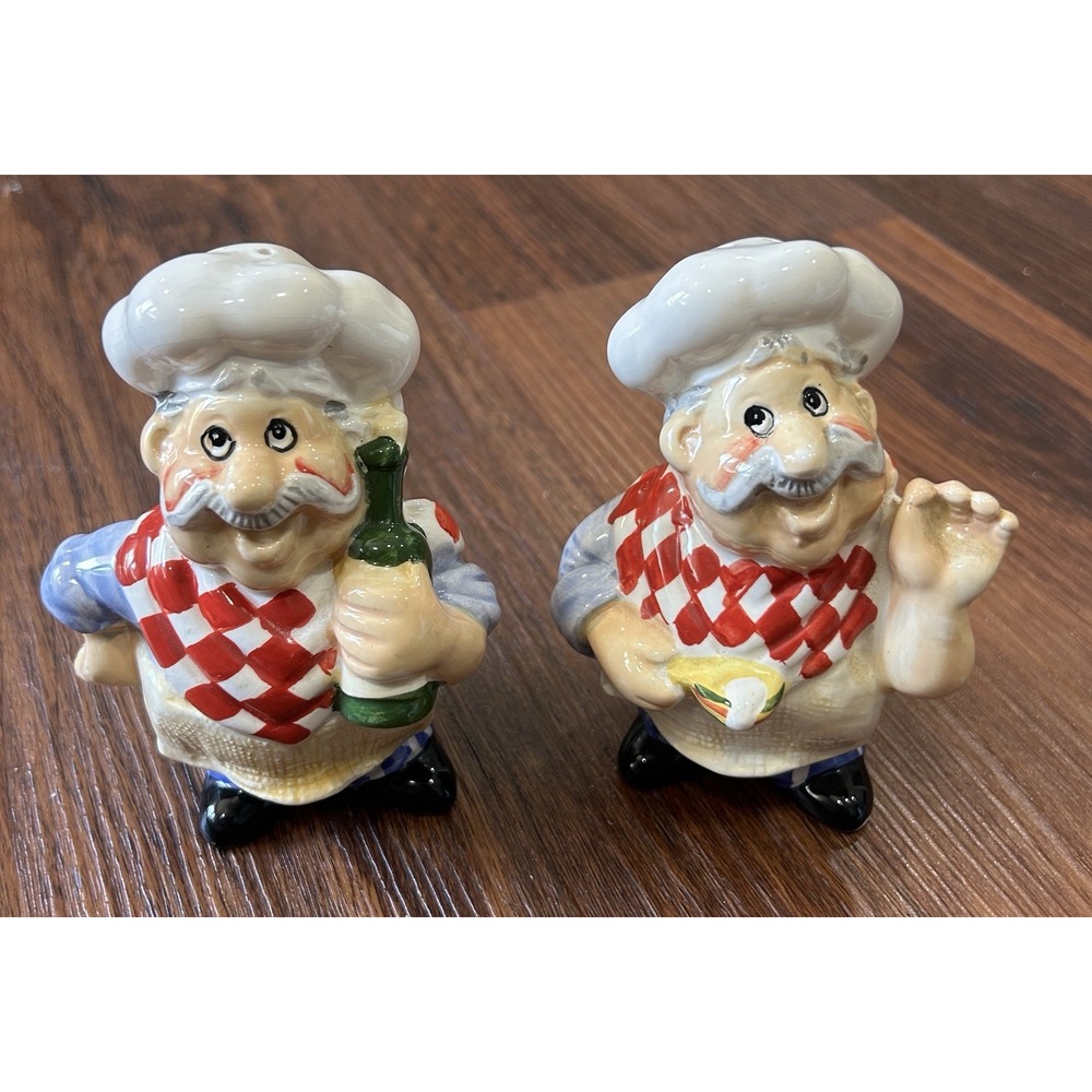 Vintage Italian Chef Salt/Pepper Shaker